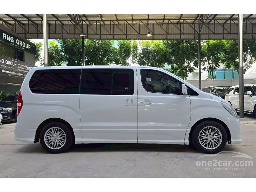 2017 Hyundai H-1 Touring Van