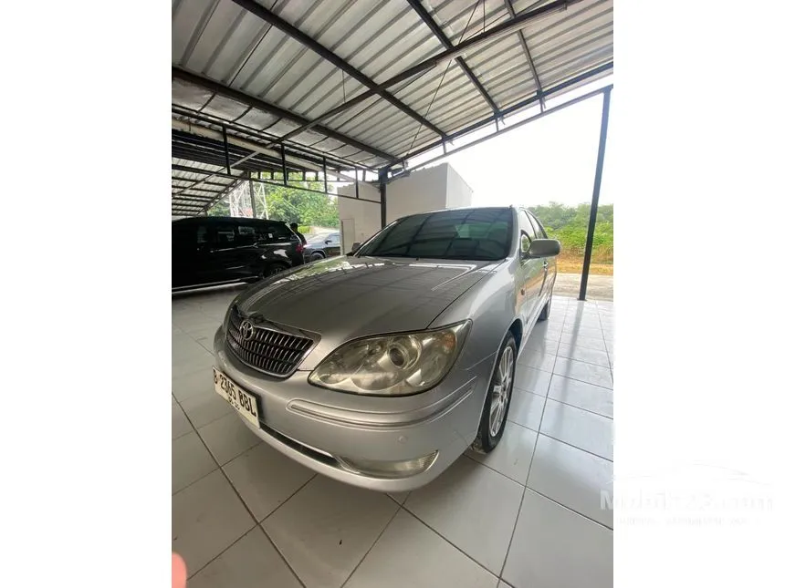 2005 Toyota Camry V Sedan
