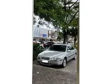 2002 Volvo S80 2.4 Sedan