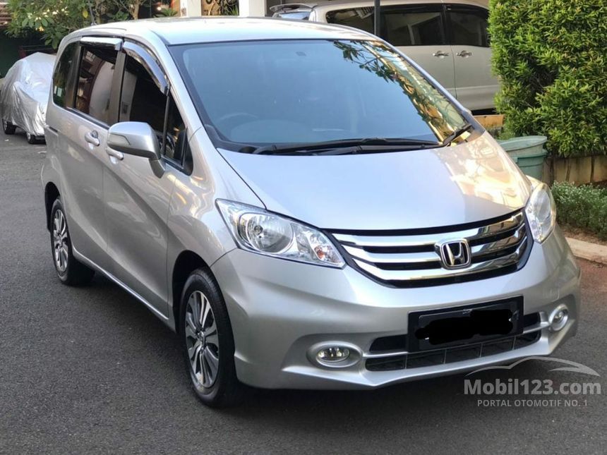 honda freed e 2015