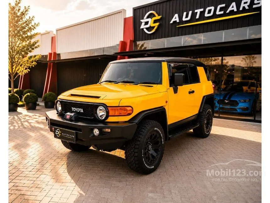2017 Toyota FJ Cruiser SUV