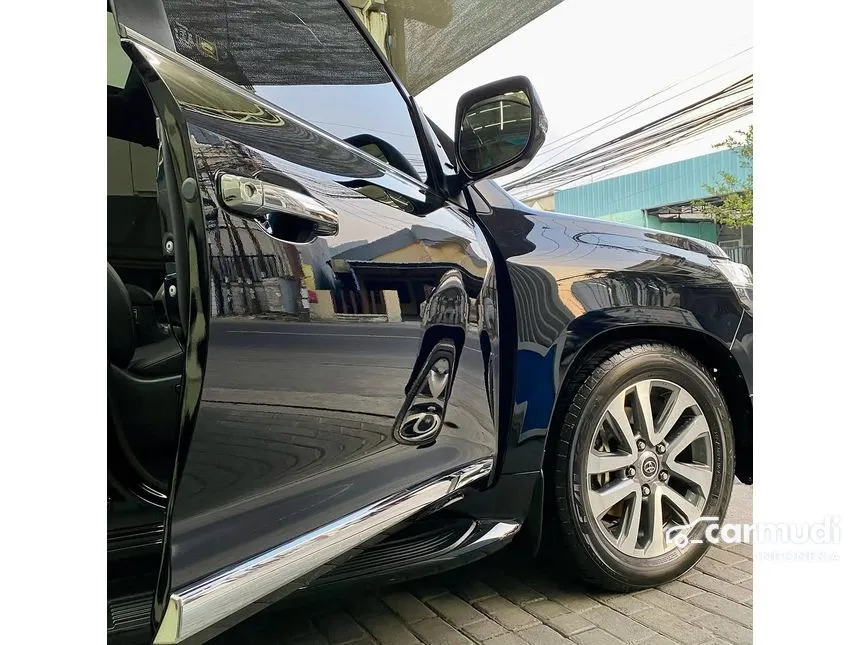 2020 Toyota Land Cruiser 200 VX-R SUV