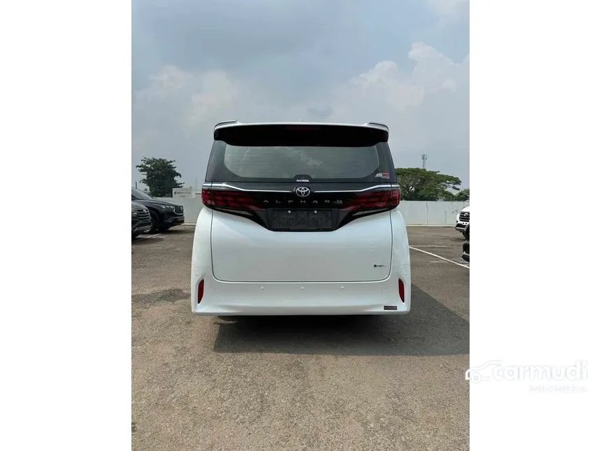 2024 Toyota Alphard HEV MPV