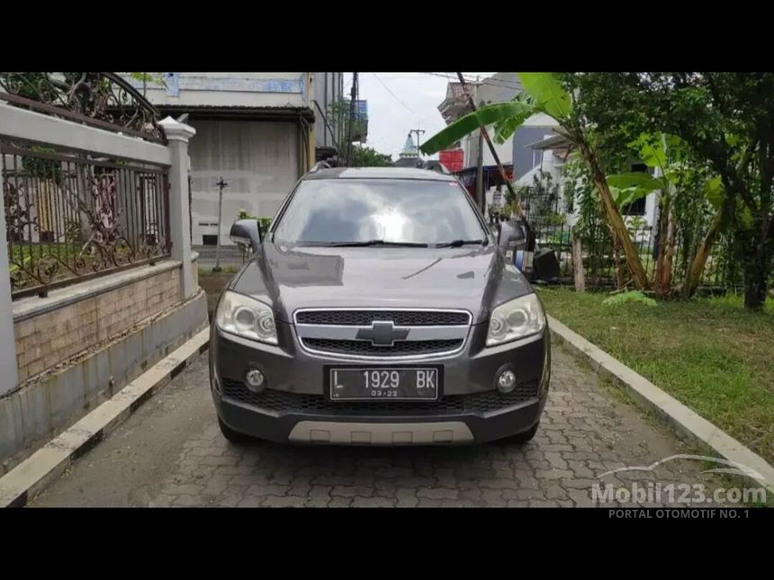 Jual Mobil  Chevrolet  Captiva 2011 Pearl White 2 0 di Jawa  