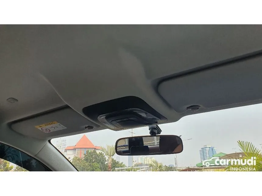 2024 Toyota Kijang Innova Zenix V (Premium Color) MPV