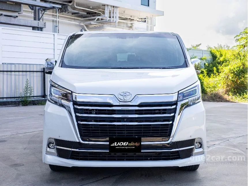 2021 Toyota Majesty Premium Van