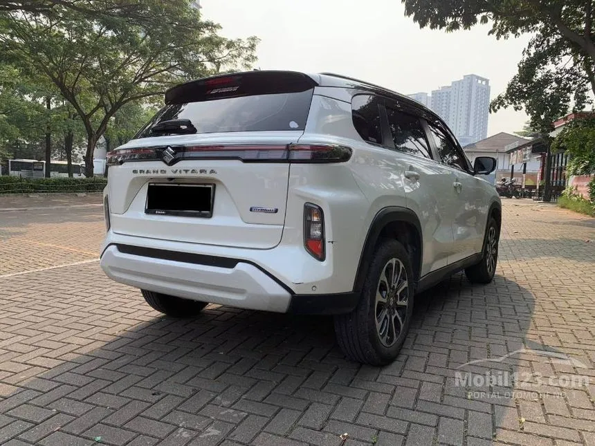 2024 Suzuki Grand Vitara GX (Two Tone) SUV