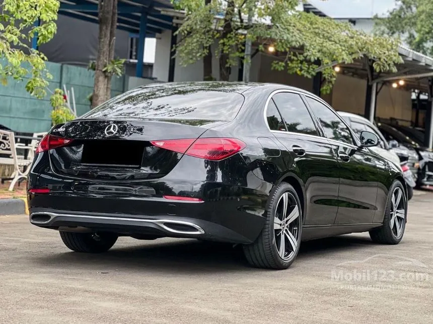 2022 Mercedes-Benz C200 Avantgarde Line Sedan