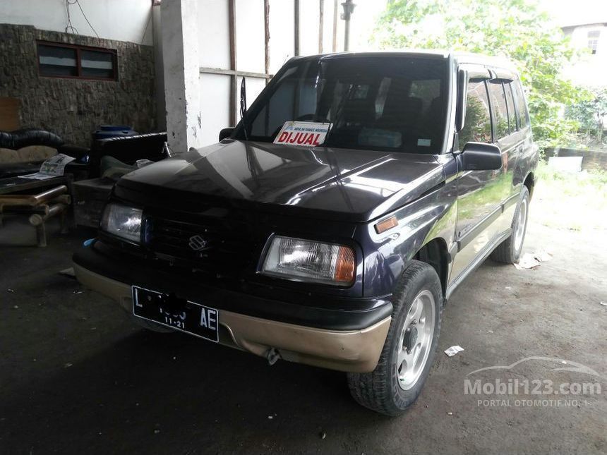 Jual Mobil Suzuki Escudo 1996 JLX 1.6 di Jawa Timur Manual 