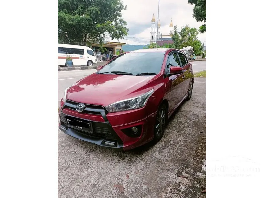 Jual Mobil Toyota Yaris 2015 TRD Sportivo 1.5 di Sulawesi Selatan Automatic Hatchback Merah Rp 165.000.000