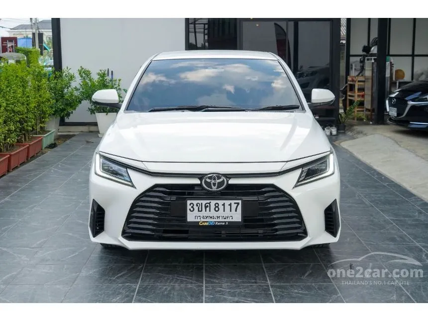 2022 Toyota Yaris Ativ Smart Sedan