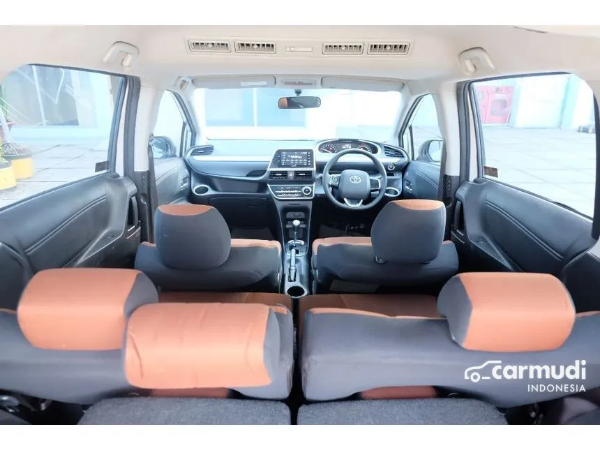 2016 Toyota Sienta V MPV