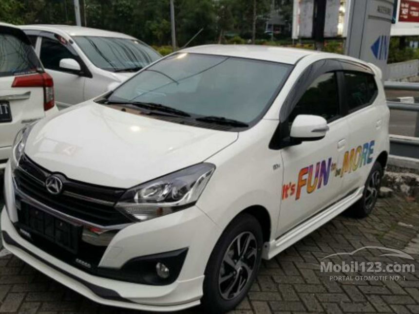 Jual Mobil Daihatsu Ayla 2017 R Deluxe 1.2 di Banten 