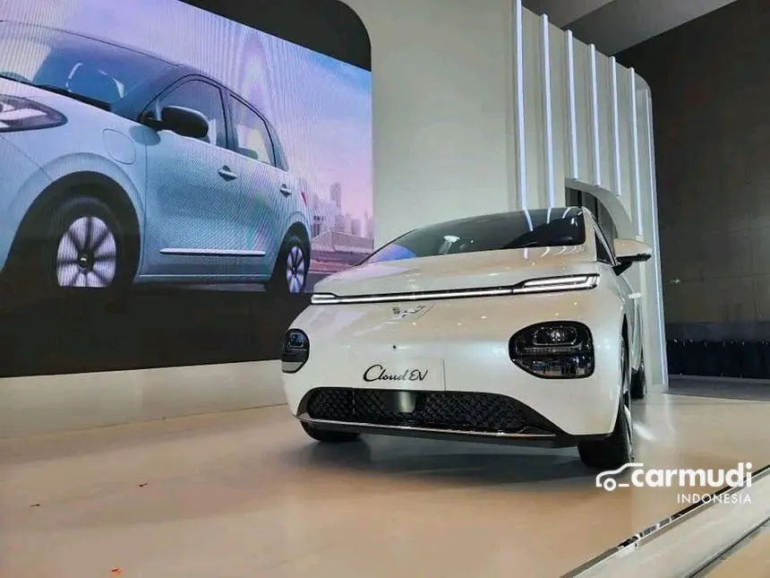 2024 Wuling Cloud EV EV Hatchback