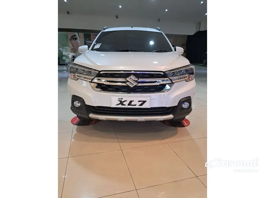 Jual Mobil Suzuki XL7 2024 ZETA 1.5 di Jawa Timur Automatic Wagon Putih Rp 183.000.000