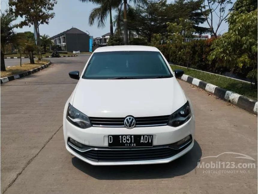 Jual Mobil Volkswagen Polo 2015 Comfortline TSI 1.2 di Jawa Barat Automatic Hatchback Putih Rp 120.000.000