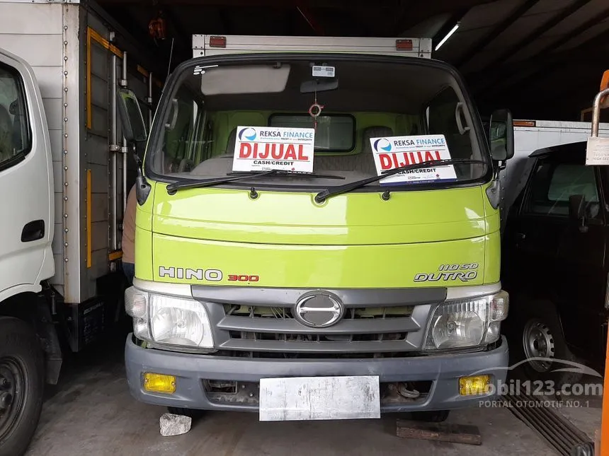 2015 Hino Dutro 300 Series Trucks