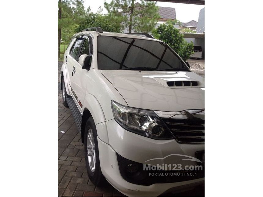 2013 Toyota Fortuner SUV Offroad 4WD