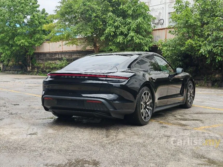 2020 Porsche Taycan 4S Sedan