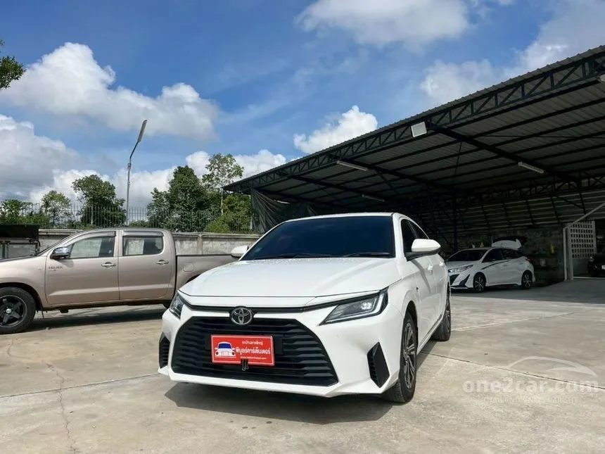 2025 Toyota Yaris Ativ Sport Sedan