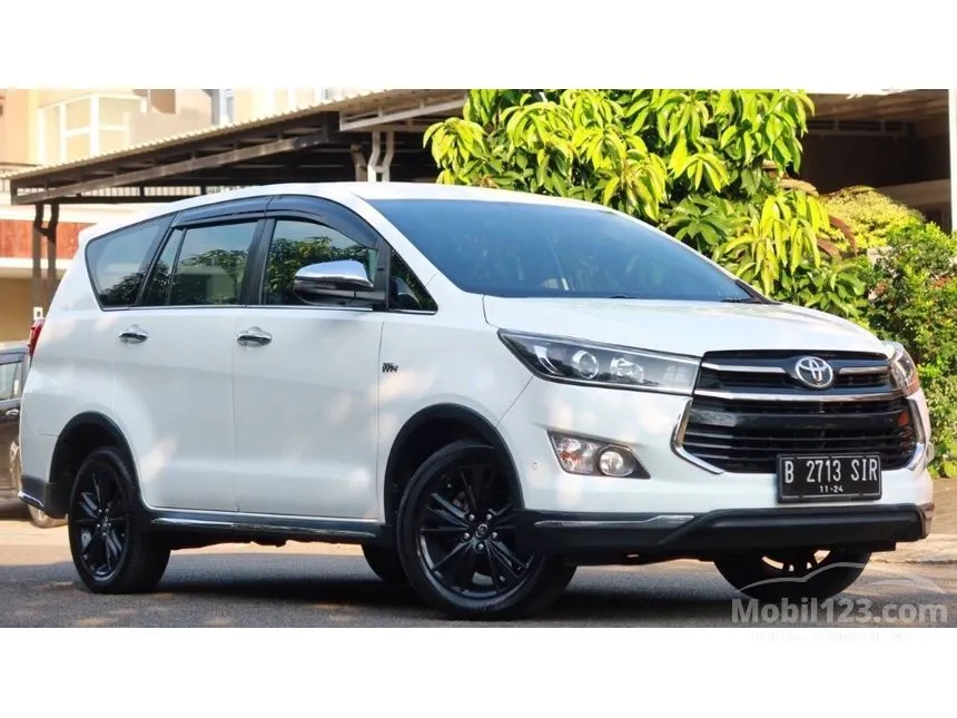 Jual Mobil Toyota Innova Venturer 2019 2.0 di DKI Jakarta Automatic Wagon Putih Rp 315.000.000