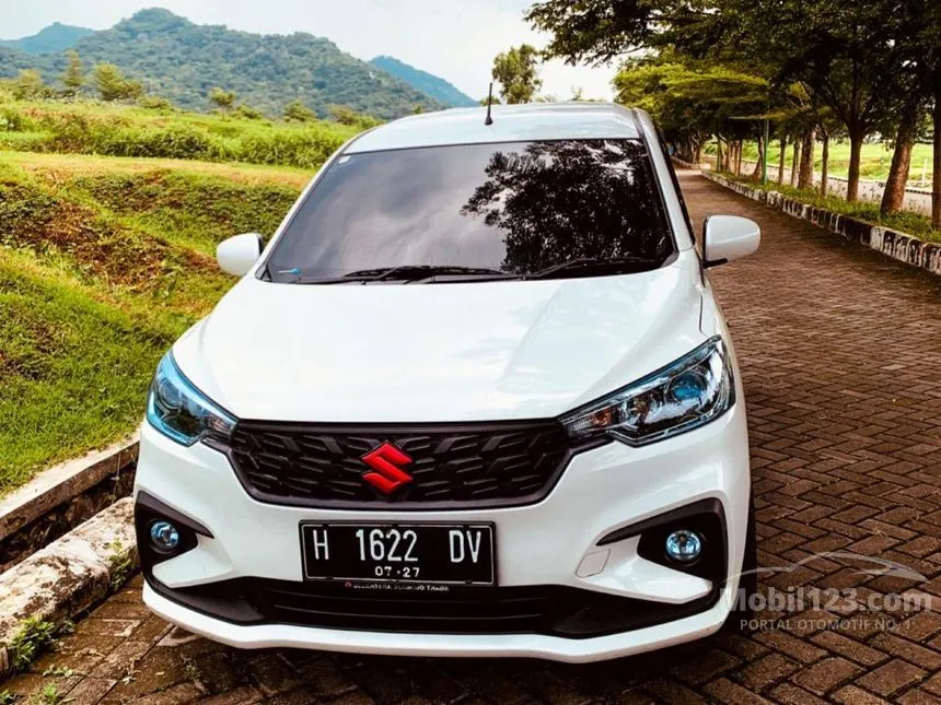 Jual Mobil Suzuki Ertiga 2022 GL 1.5 di Jawa Timur Automatic MPV Putih Rp 185.000.000