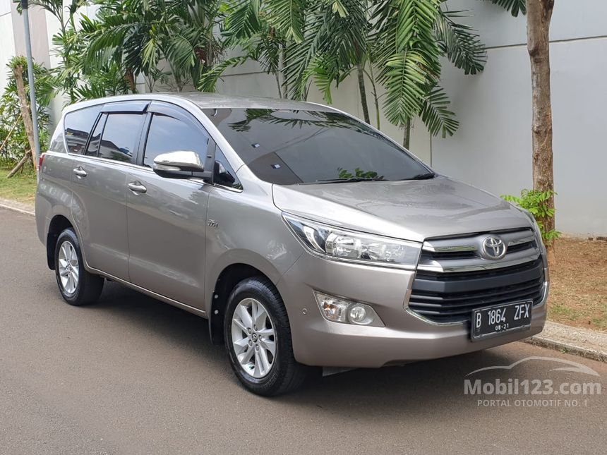 Alphard G: Raja Jalanan yang Tetap Menawarkan Nilai Terbaik