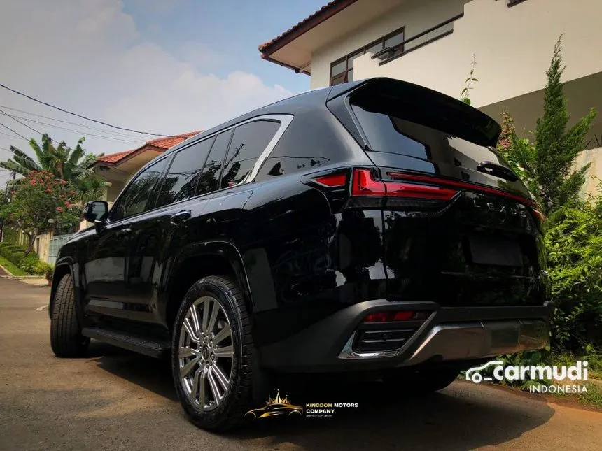 2023 Lexus LX600 VIP Wagon