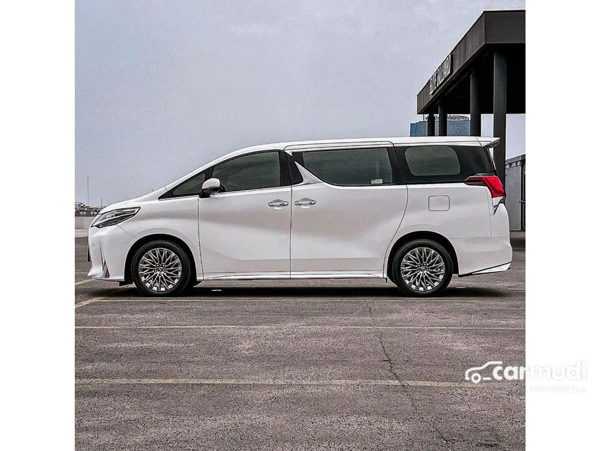 2021 Lexus LM350 Van Wagon