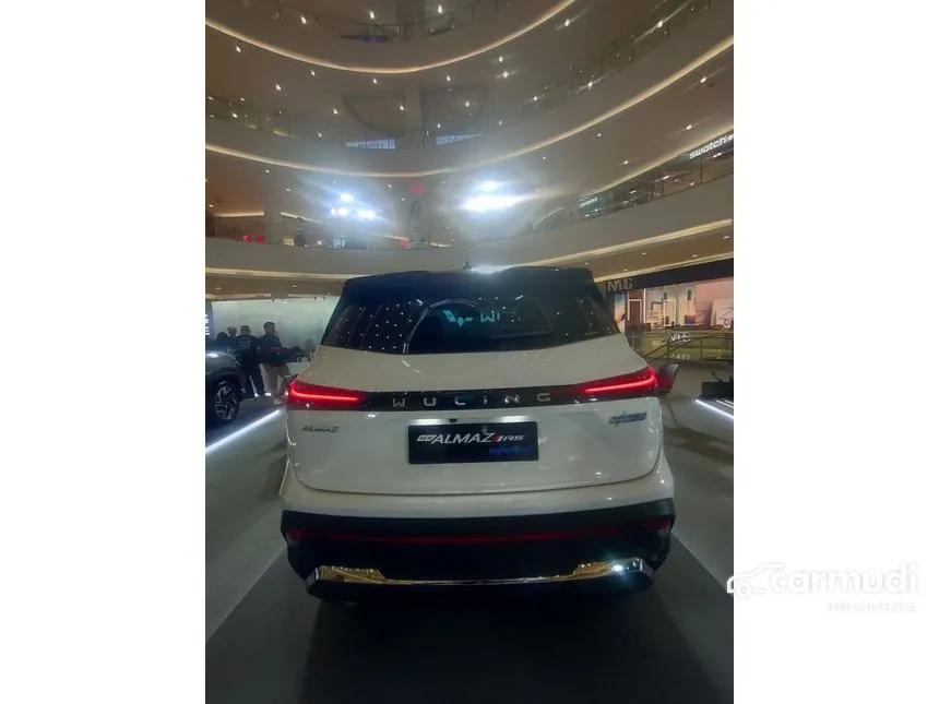 2024 Wuling Almaz RS Pro Wagon