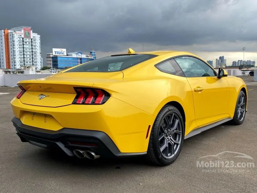 2024 Ford Mustang EcoBoost Fastback