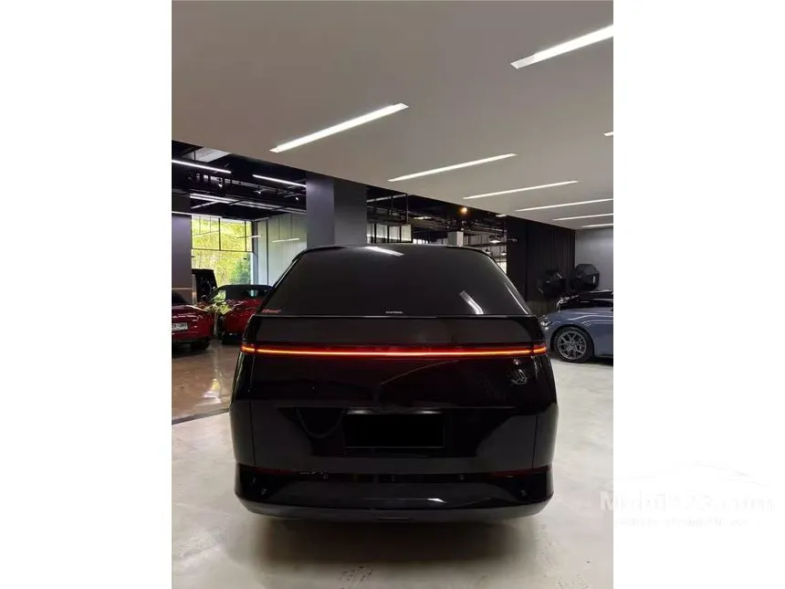2025 XPeng X9 Long Range Pro MPV