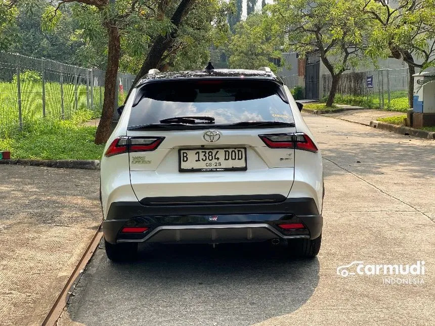 2023 Toyota Yaris Cross S HV (2 Tone) w GR Parts Aero Pkg (Prem Clr) SUV