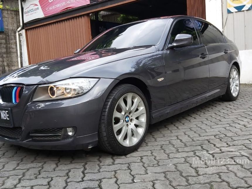 Бмв 320i 2009