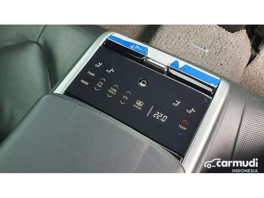 2022 Toyota Camry Hybrid Sedan