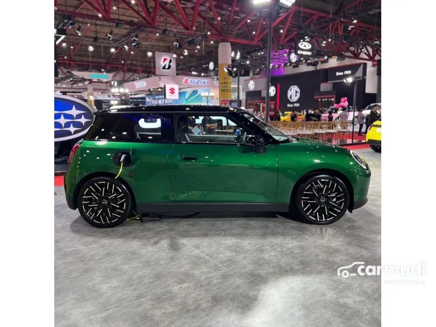 2025 MINI Cooper Cooper SE Hatchback