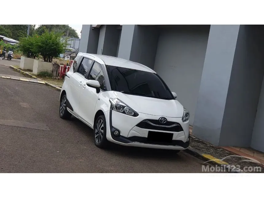 2021 Toyota Sienta V MPV