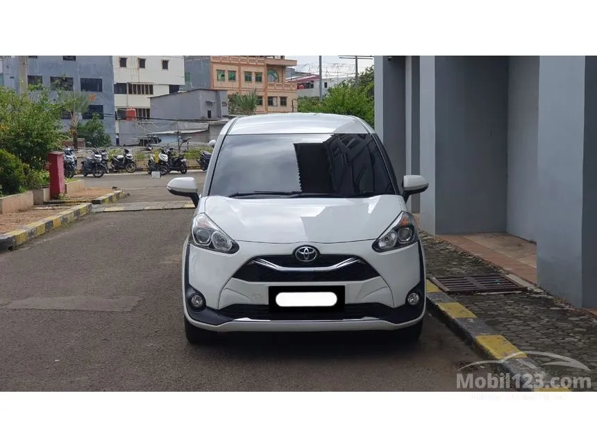 2021 Toyota Sienta V MPV
