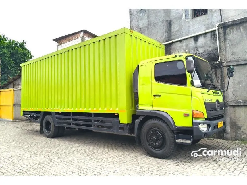 2018 Hino FG Series Trucks