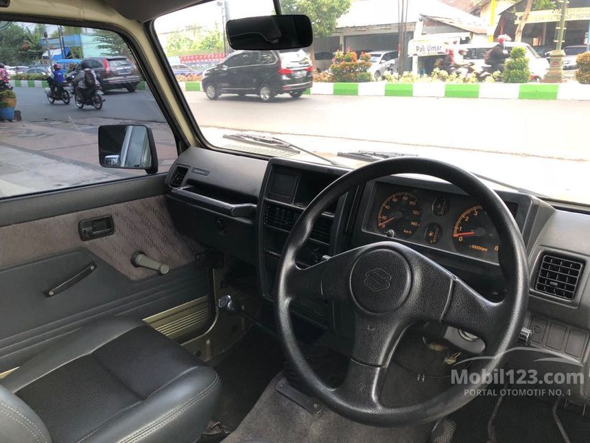 Jual Mobil Suzuki Katana 2000 GX 1.0 di Jawa Timur Manual 