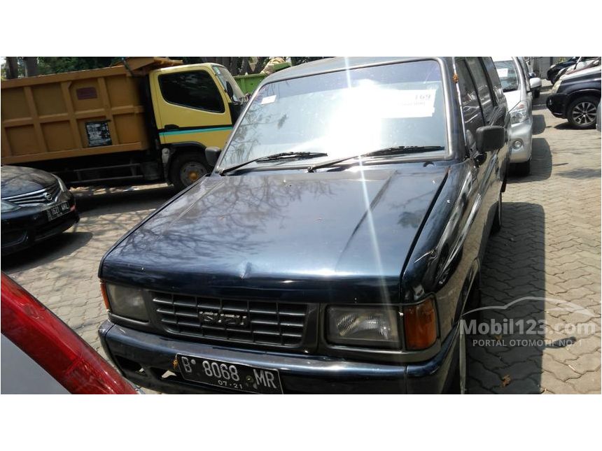 Jual Mobil  Isuzu  Panther  2001 LV 2 5 di DKI  Jakarta Manual 