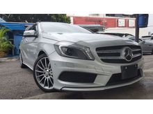 2013 Mercedes-Benz A180 Sport Package--Parktronic--