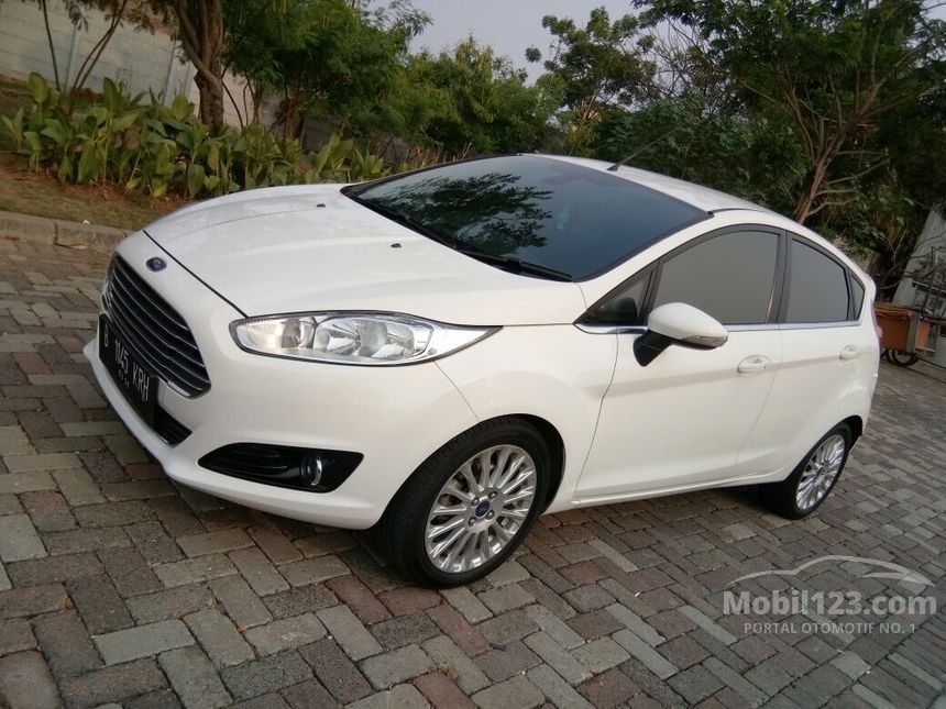 Jual Mobil Ford Fiesta 2015 Sport 1.5 di Jawa Barat 