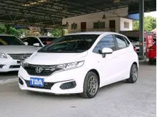 2017 Honda JAZZ 1.5 (ปี 14-22) V Hatchback