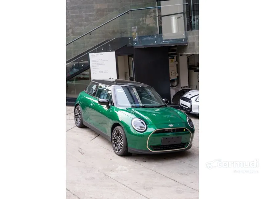 2025 MINI Cooper Cooper SE Hatchback