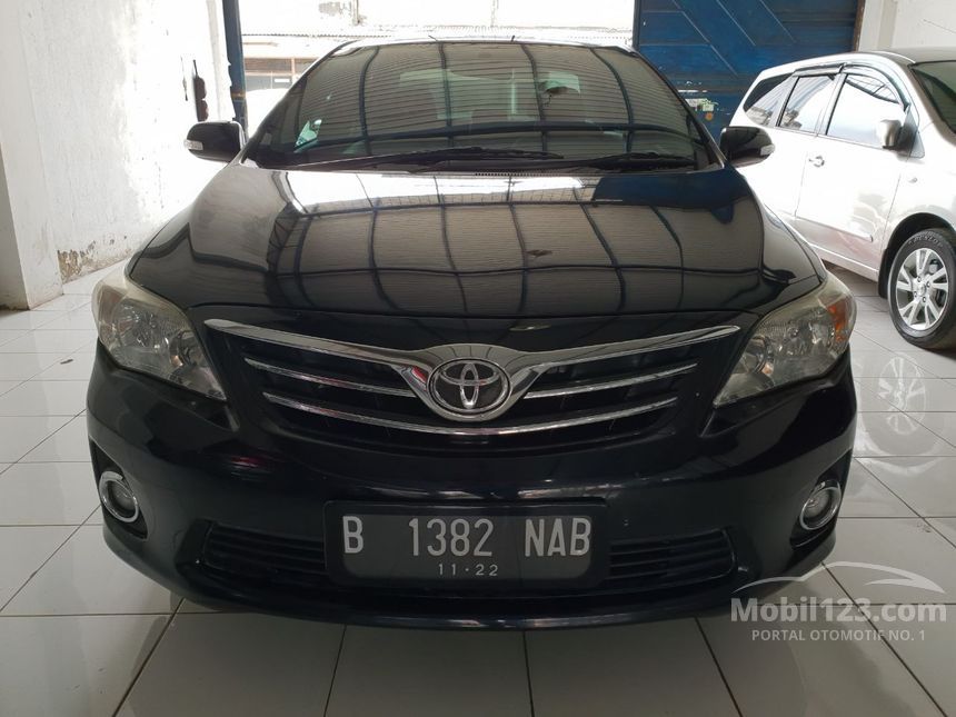 Jual Mobil  Toyota Corolla Altis  2012  V 2 0 di Jawa Barat 