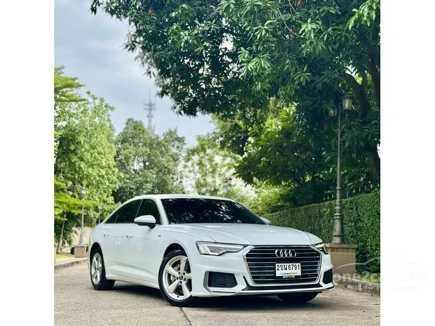 2022 Audi A6 40 TFSI S line Sedan