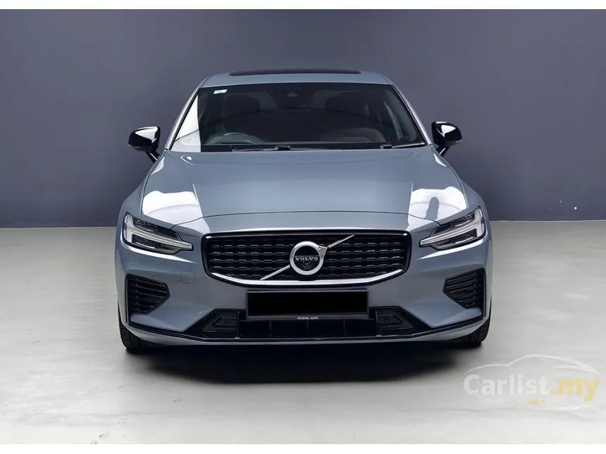 2020 Volvo S60 Recharge T8 R-Design Sedan