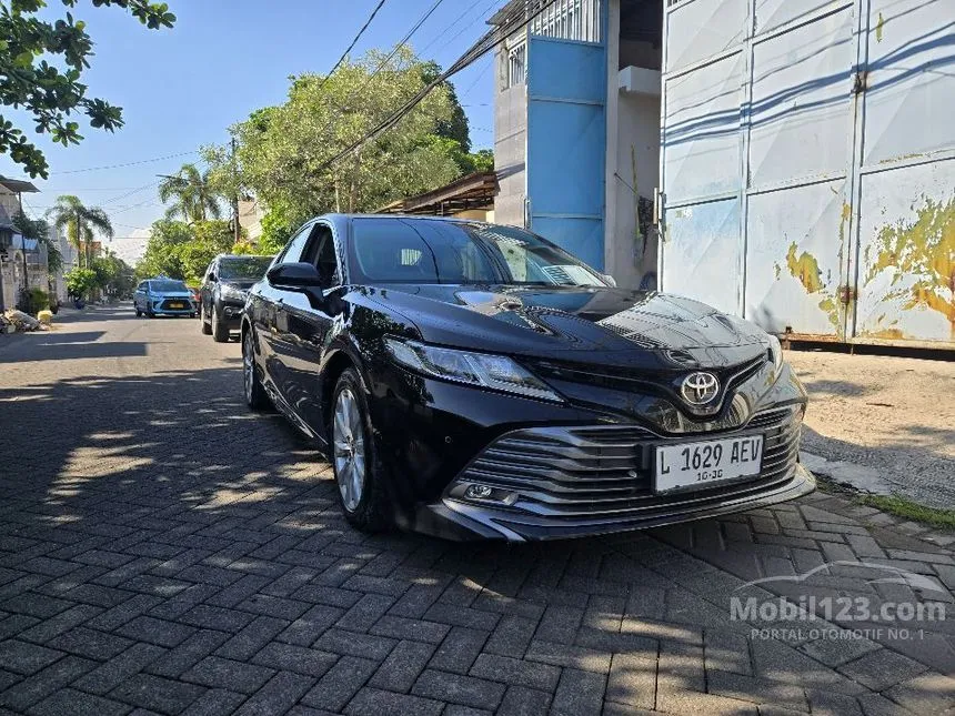2019 Toyota Camry V Sedan