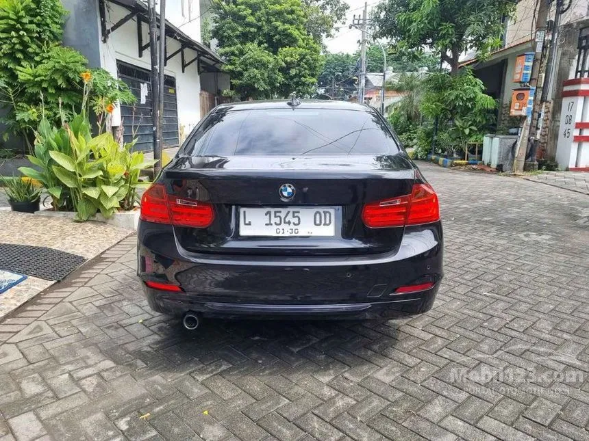 2014 BMW 320i Sport Sedan